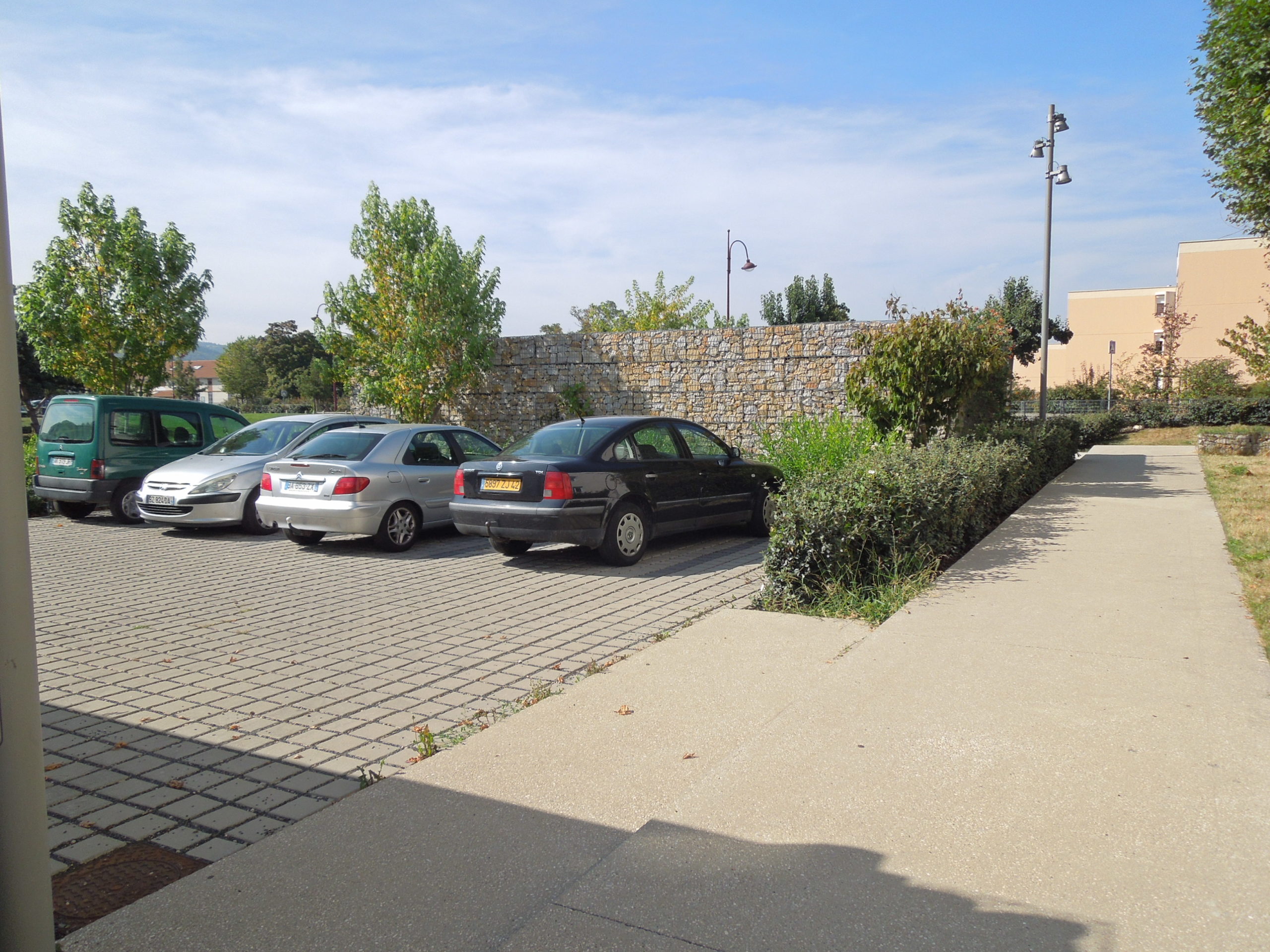 Vue des garages groupe Carnot Pojet sc-a scodellari architecte