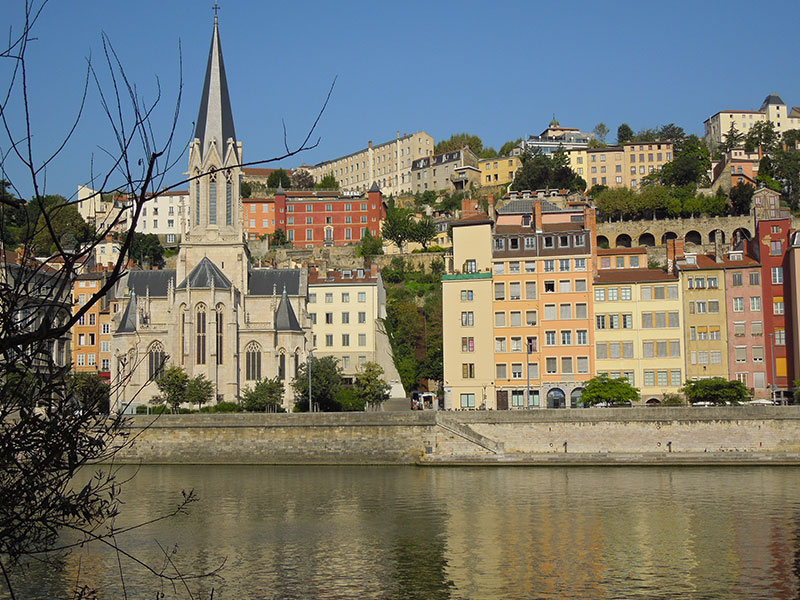 Photo du site d'implantation des escaliers dessinés par Pierre Scodellari, architecte à Lyon, design d'objets urbains