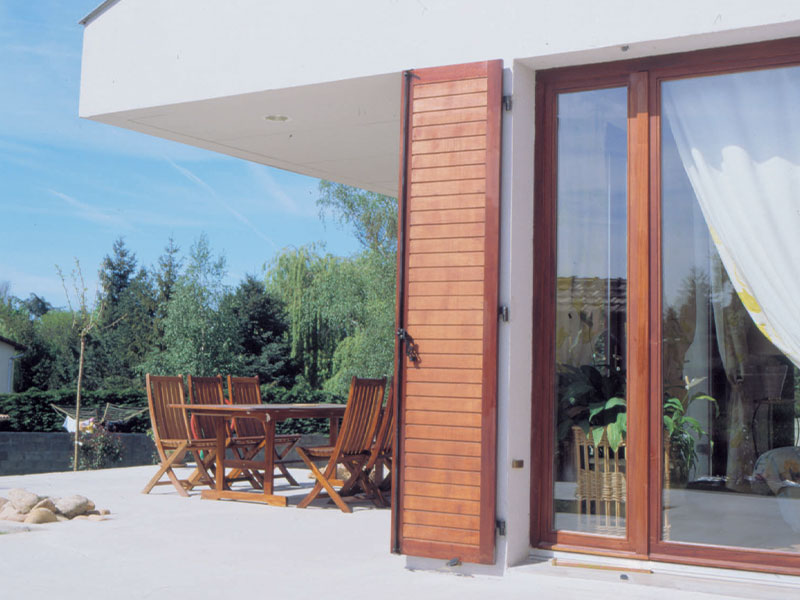 Photo de la terrasse d'une maisons : Construction d'une maison individuelle d'architecte, architecte loire rhone alpes Auvergne Scodellari architecte