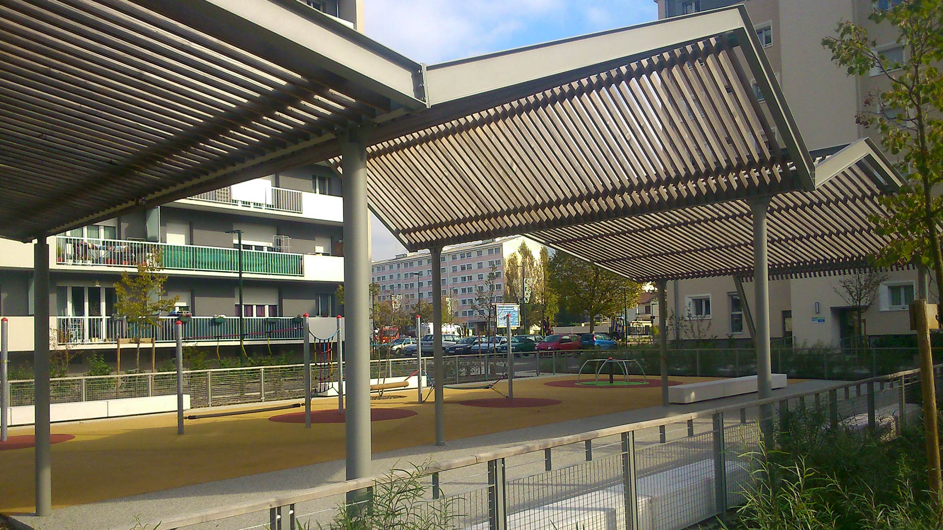 Perspective pour un projet de conception d'une pergolas urbaine dans le cadre de la résidentialisation du quartier Sierroz Franklin à Aix-les-Bains. Pierre Scodellari - Atelier sc-a - architecte et conception objets urbains