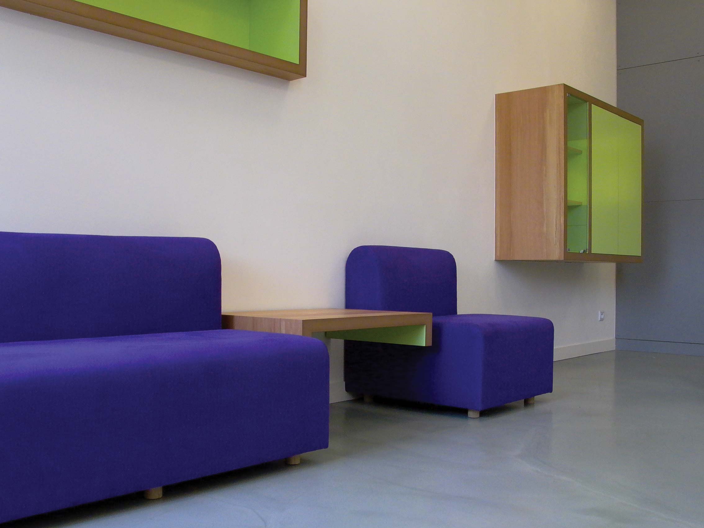 Perspective d'un fauteuil du nouveau bureau du maire de Rive de Gier, après réaménagement par Pierre Scodellari, architecte DPLG et création de mobilier